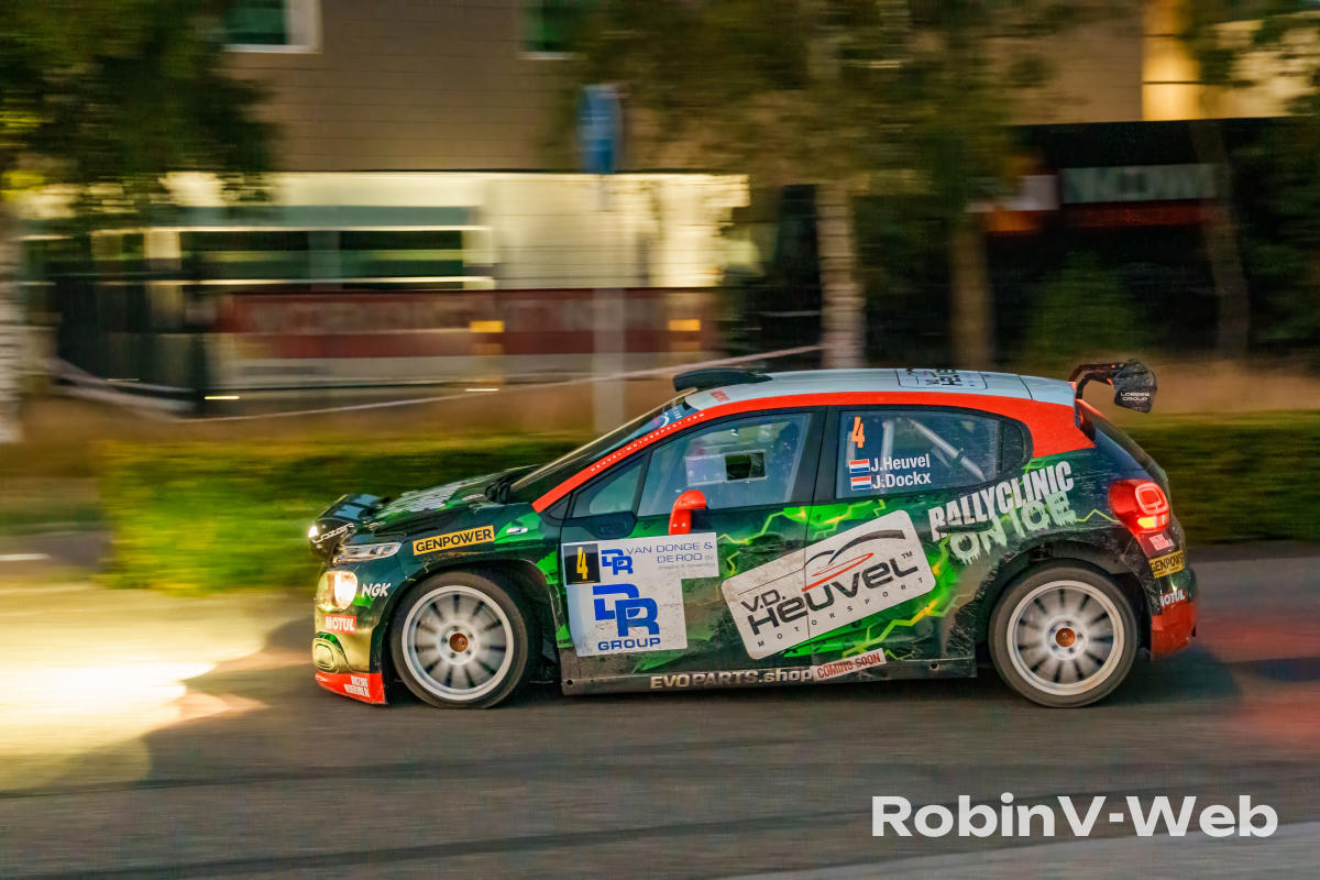 RV 00489 4 Van Den Heuvel